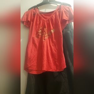 Red T